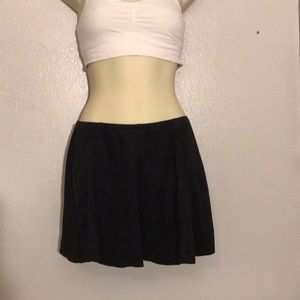 BRANDY MELVILLE Simple black mini skirt